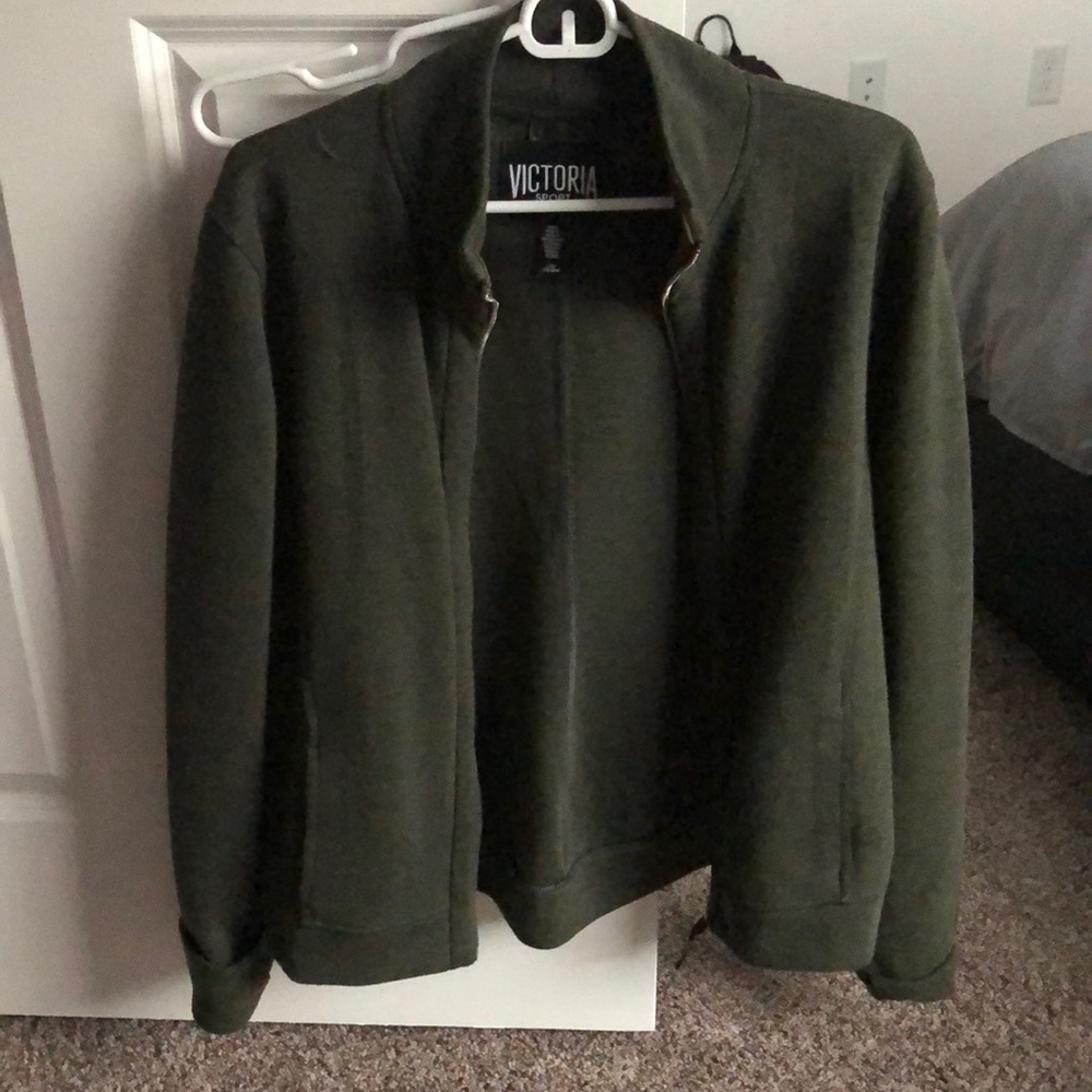 VS Sport olive zip up